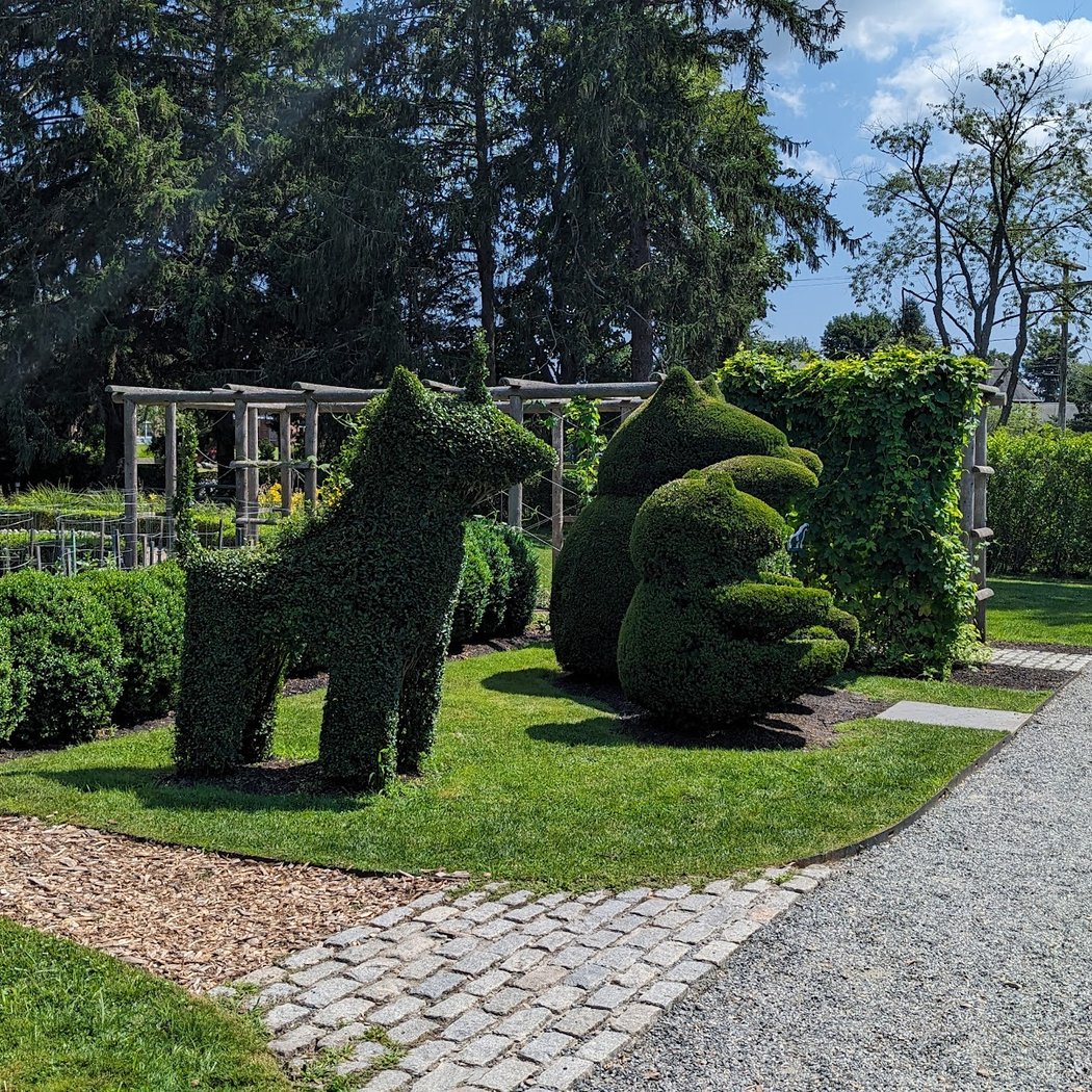Green Animals Topiary Garden 3