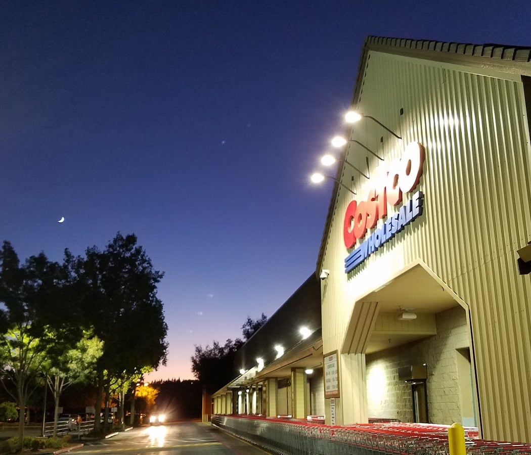 Castle Square Shopping Center 1