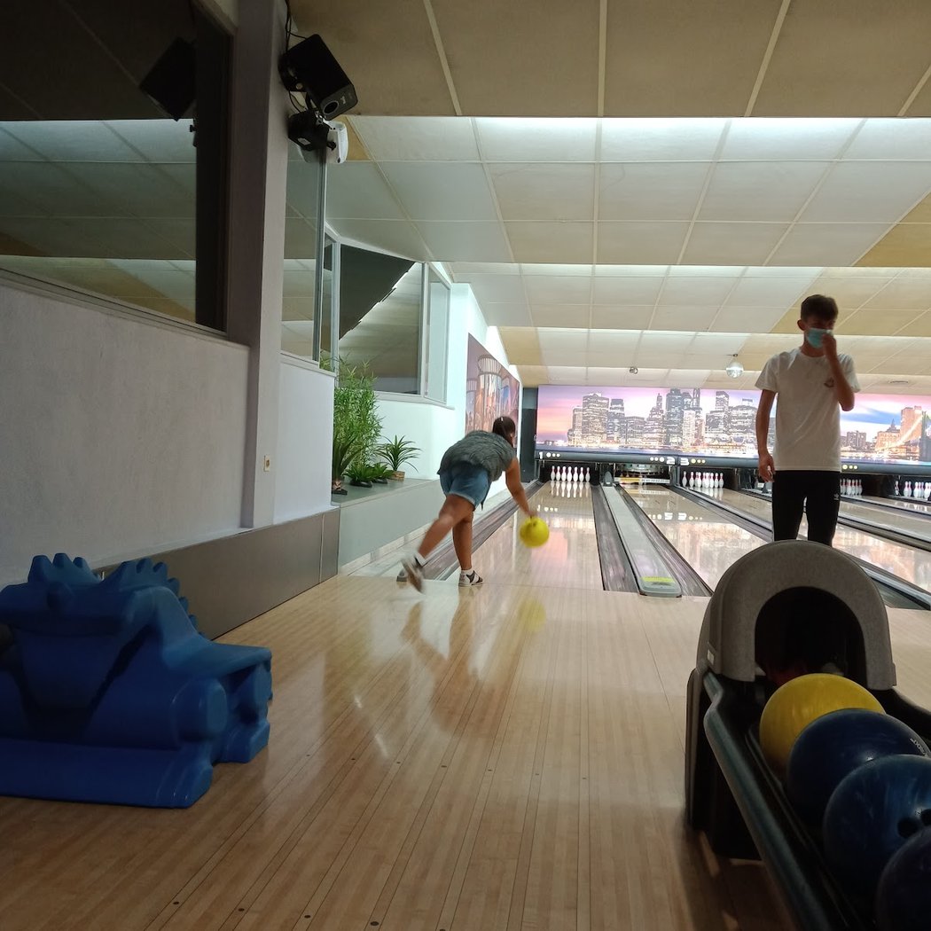 Bowling Laser Game Regency 1