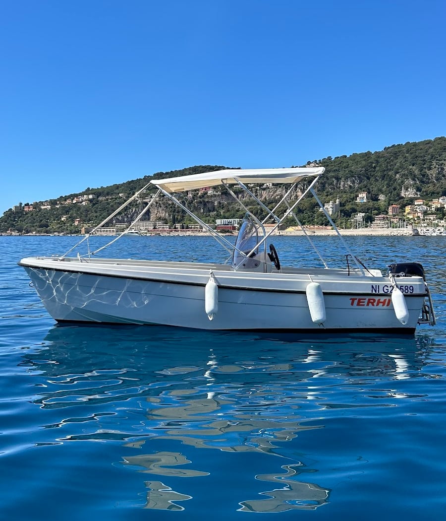 Glisse Evasion Boat Rental, Villefranche sur Mer, France 2