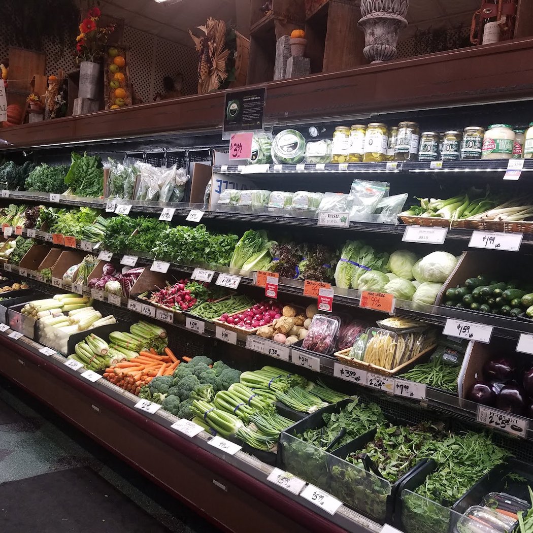 Bianchini's Market 3