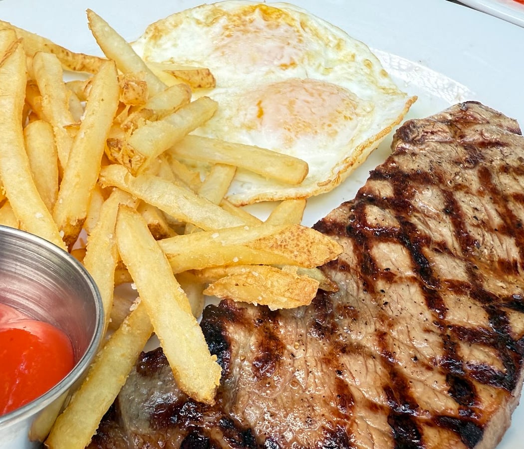 Sidewalk Bistro 3