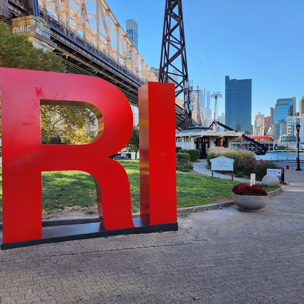 Roosevelt Island Sign 1