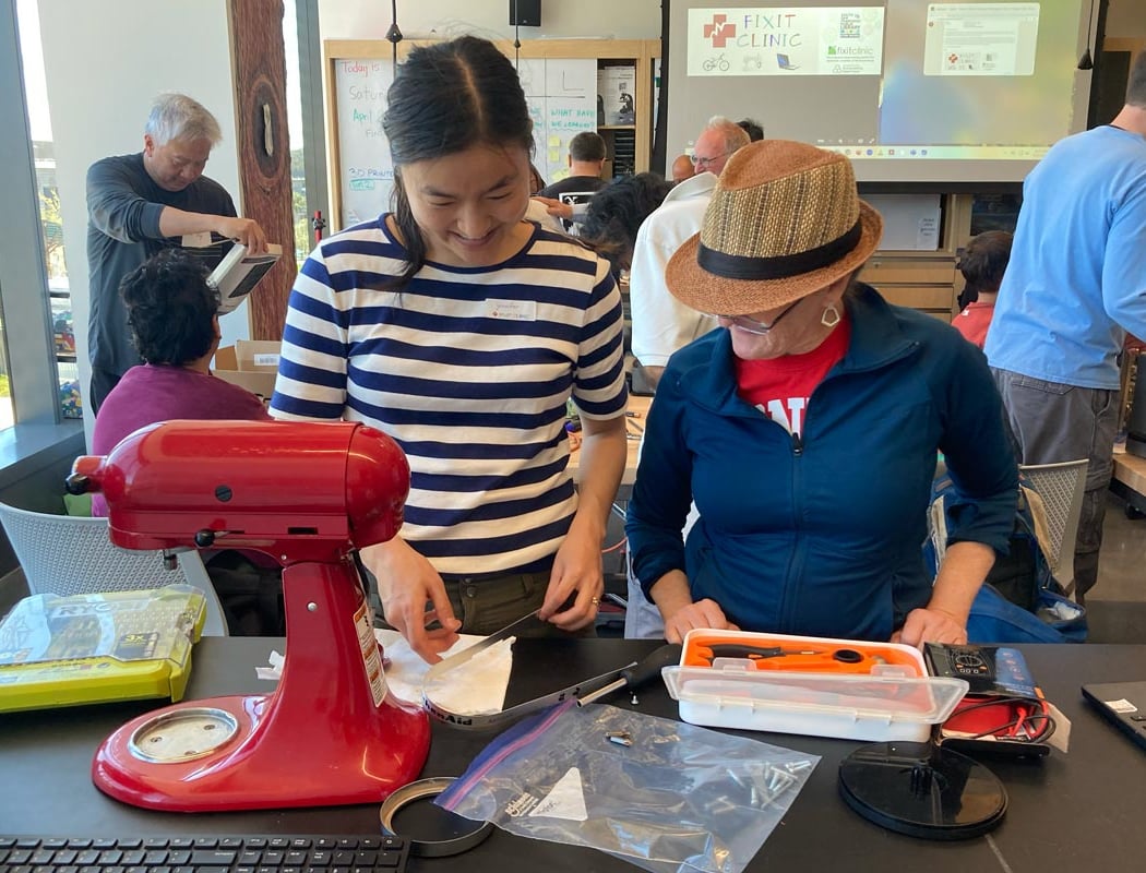 Electronics Recycling and Reuse Drop-Off Event 1