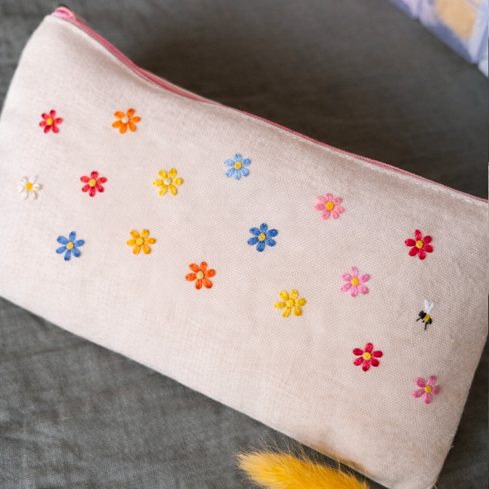 Broderie - Une jolie Trousse • Duo 1