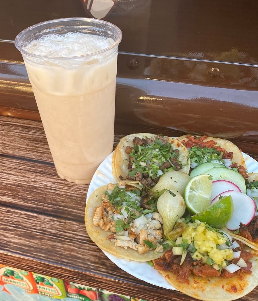 Tacos El Bronco 2 3