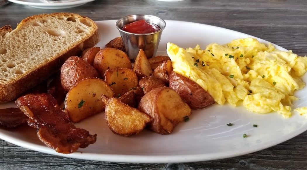 Union Kitchen and Tap Encinitas 3