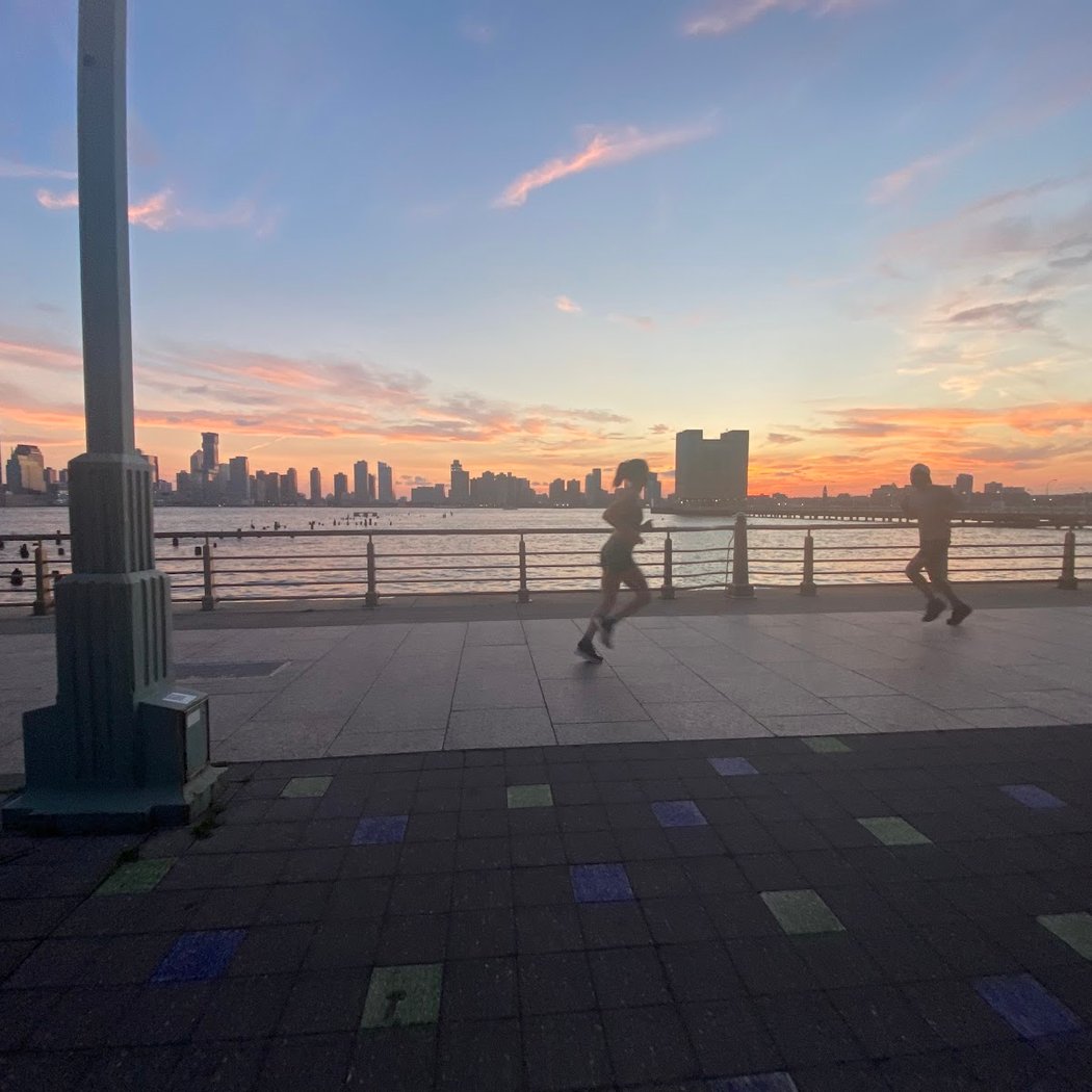 Hudson River Park Lookout 2