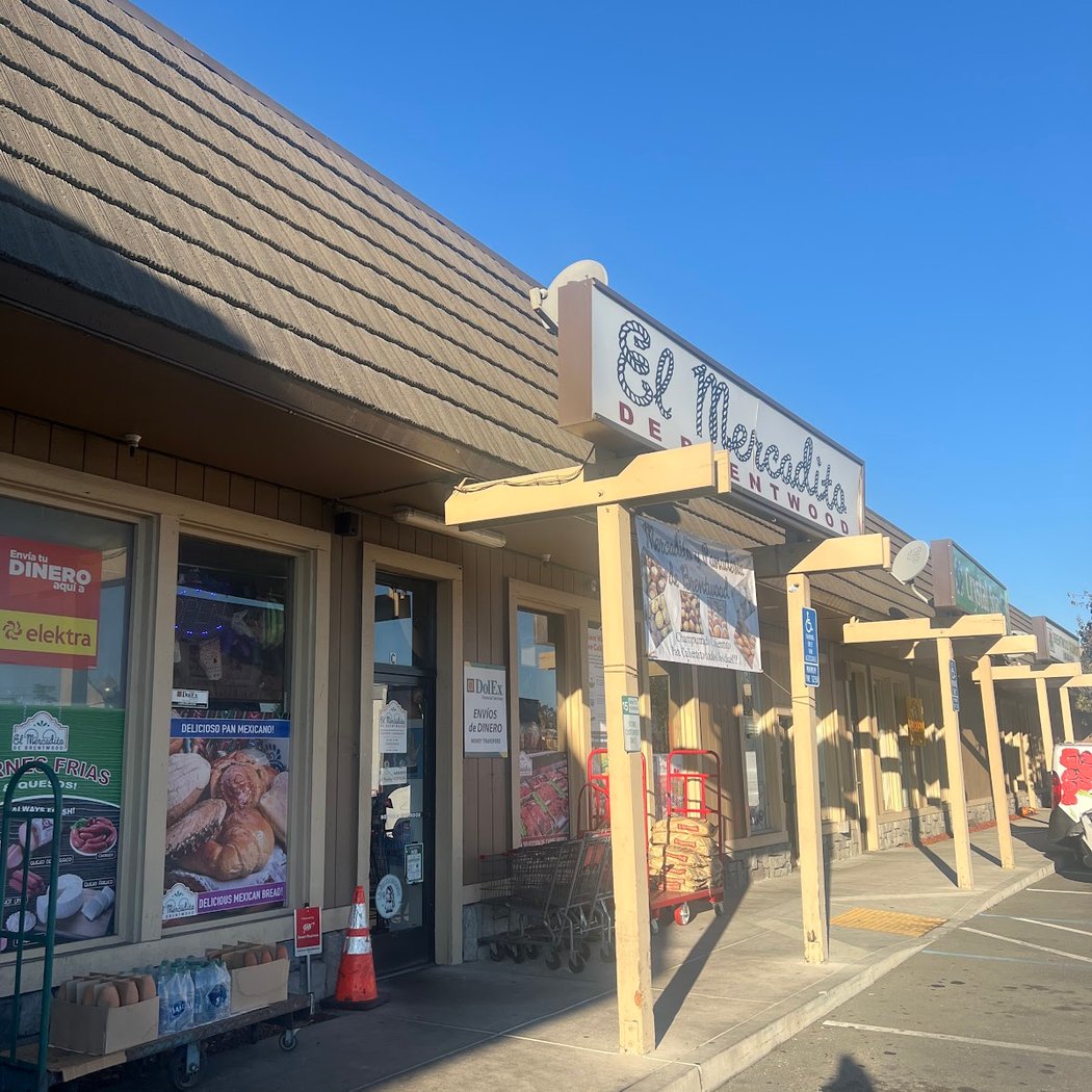 El Mercadito de Brentwood 2