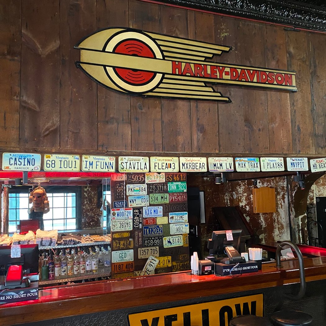 Rawhide Lounge 2