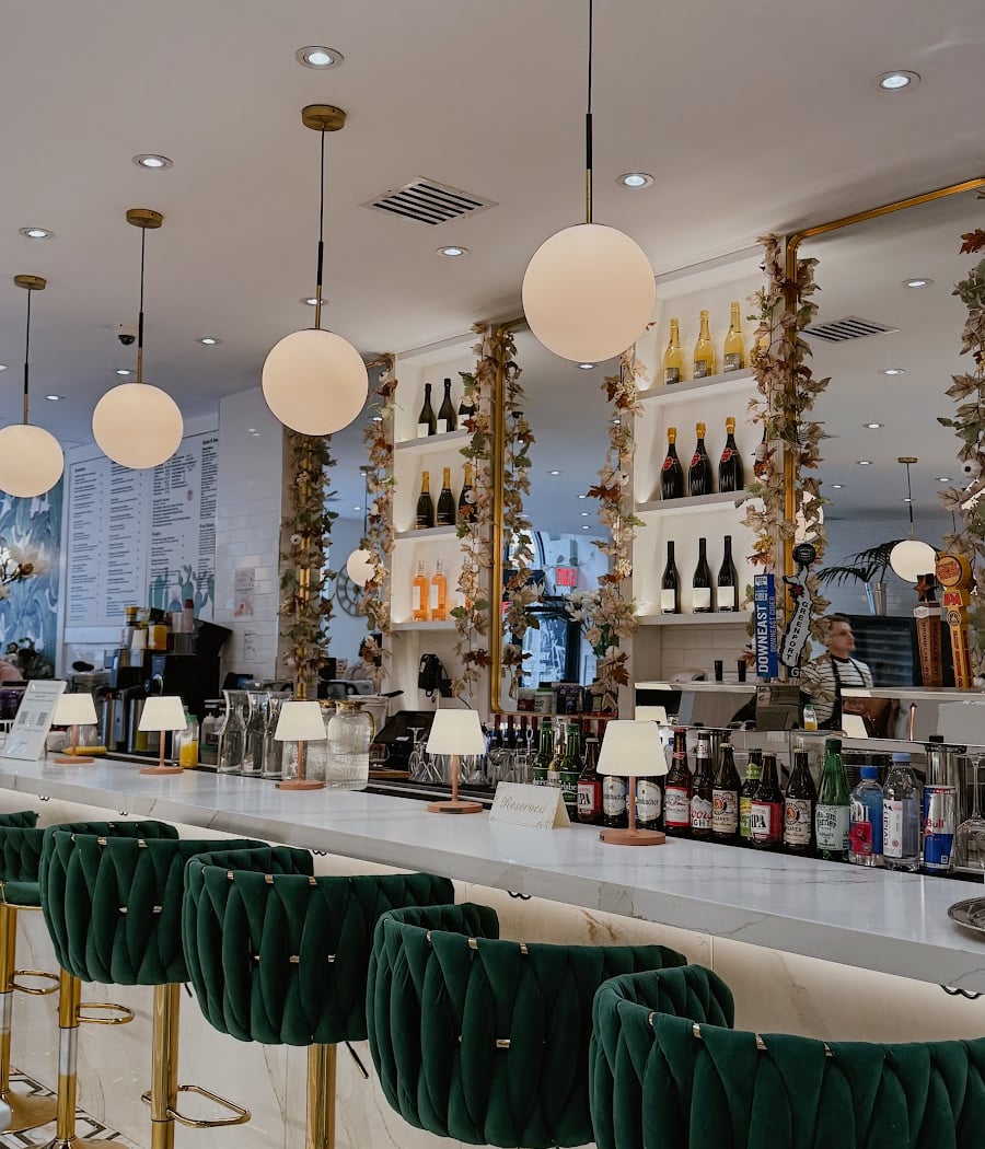 Grand Reopening of Henry & The Lions 2