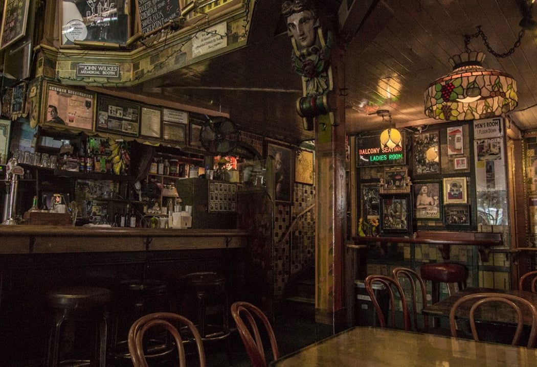 Vesuvio Cafe 3