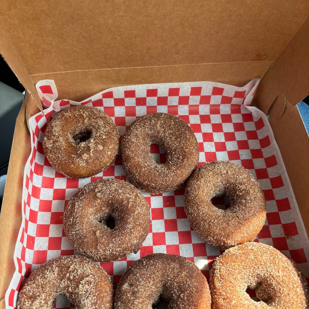 Fred's Coffee & Donuts 3