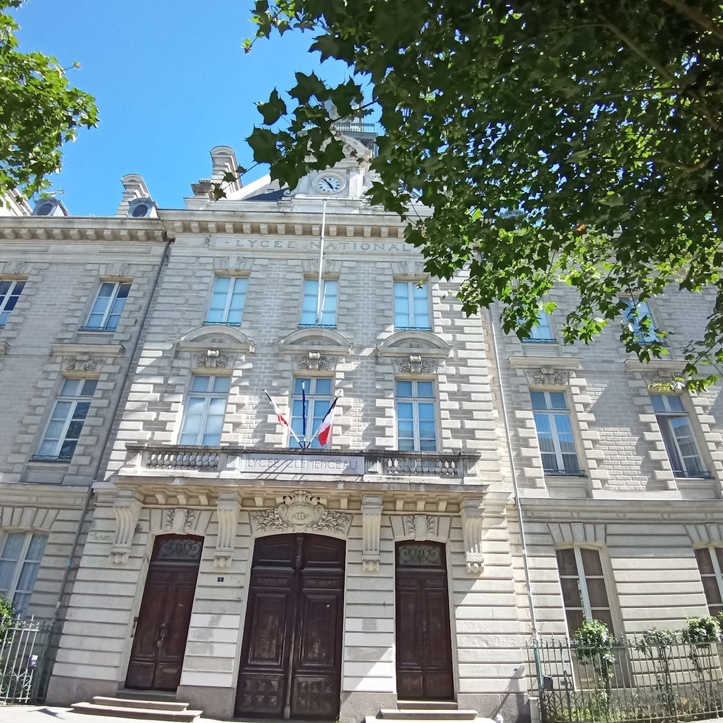 Lycée Clemenceau 3