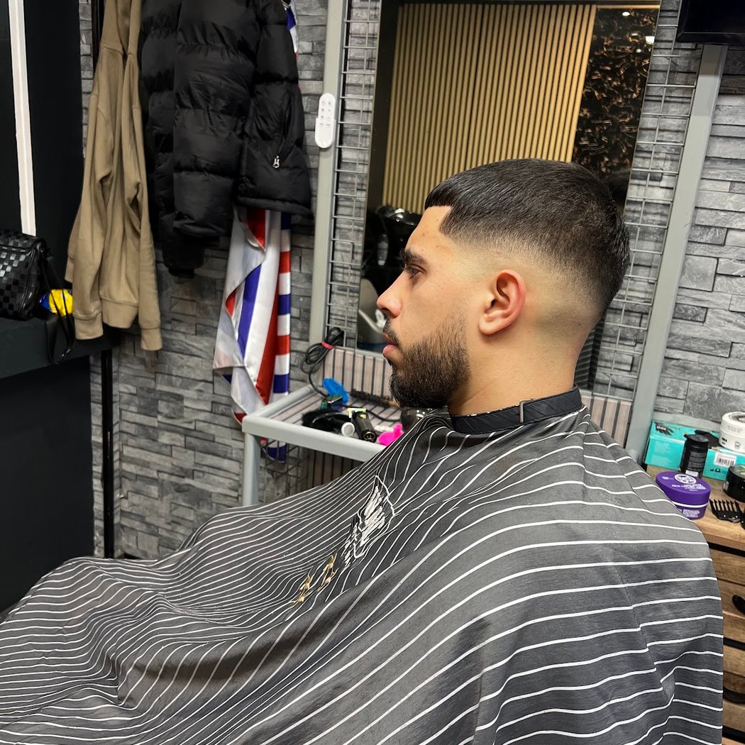 Barber Cut 1