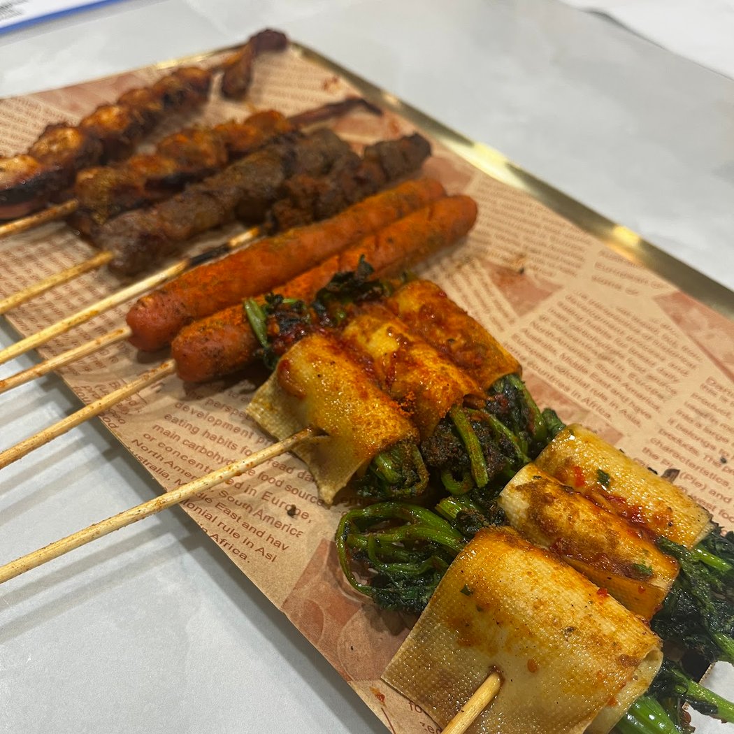 饭冰冰烧烤 The BBQ And Spicy Hotpot House 2