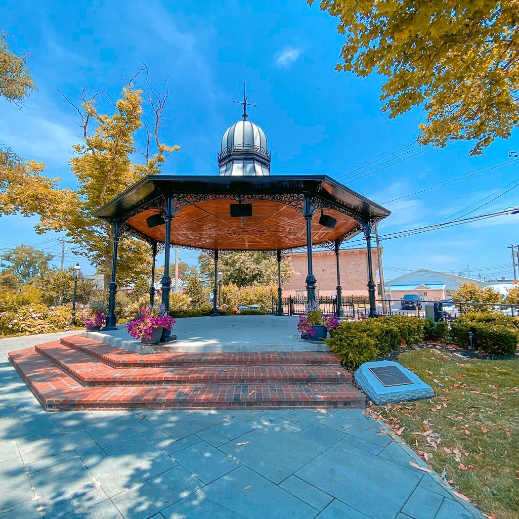 Victorian Band Stand 2