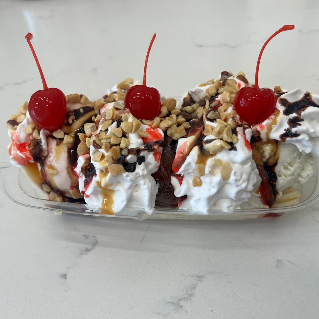 Happy Scoops Ice Cream 1