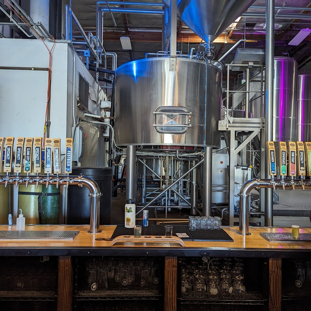 Three Weavers Brewing Company 3