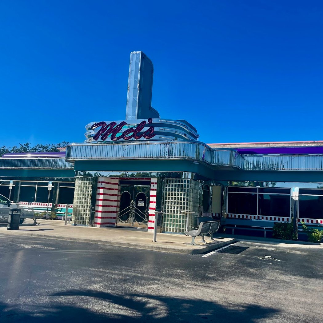 Mel's Diner - Bonita Springs 2