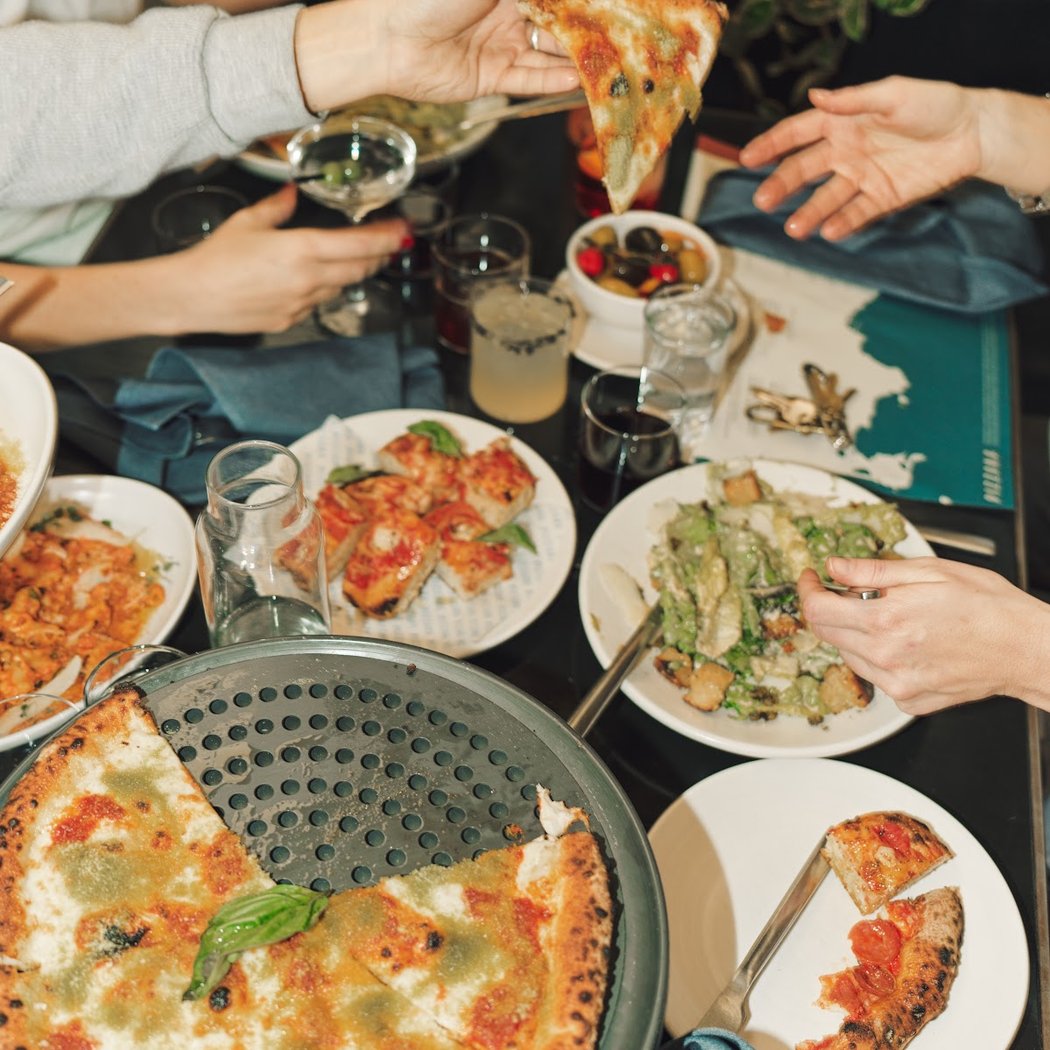 Weekly Trivia Night at Pizzana 1