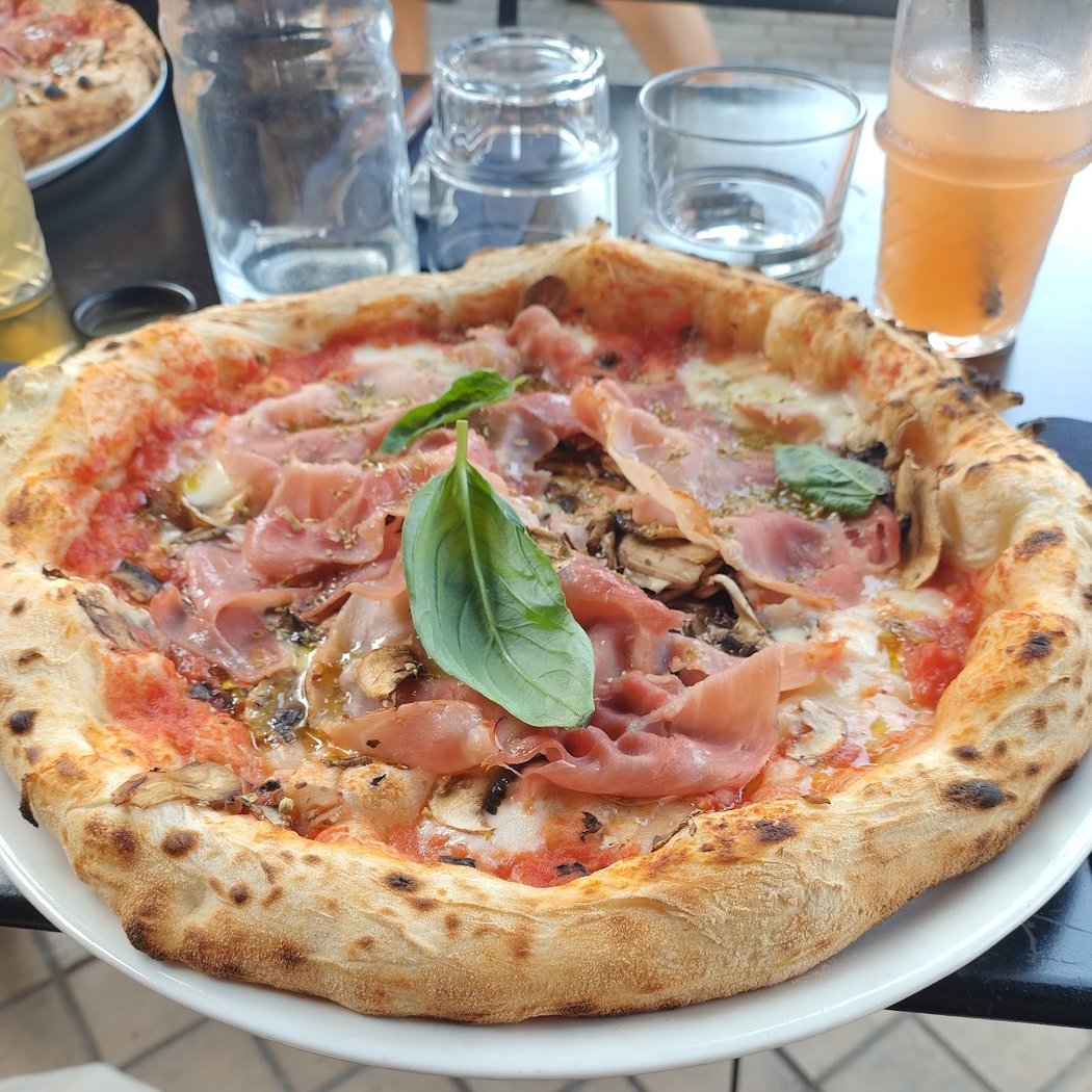 POGGETTI - Pizzeria e Cucina Italiana 2