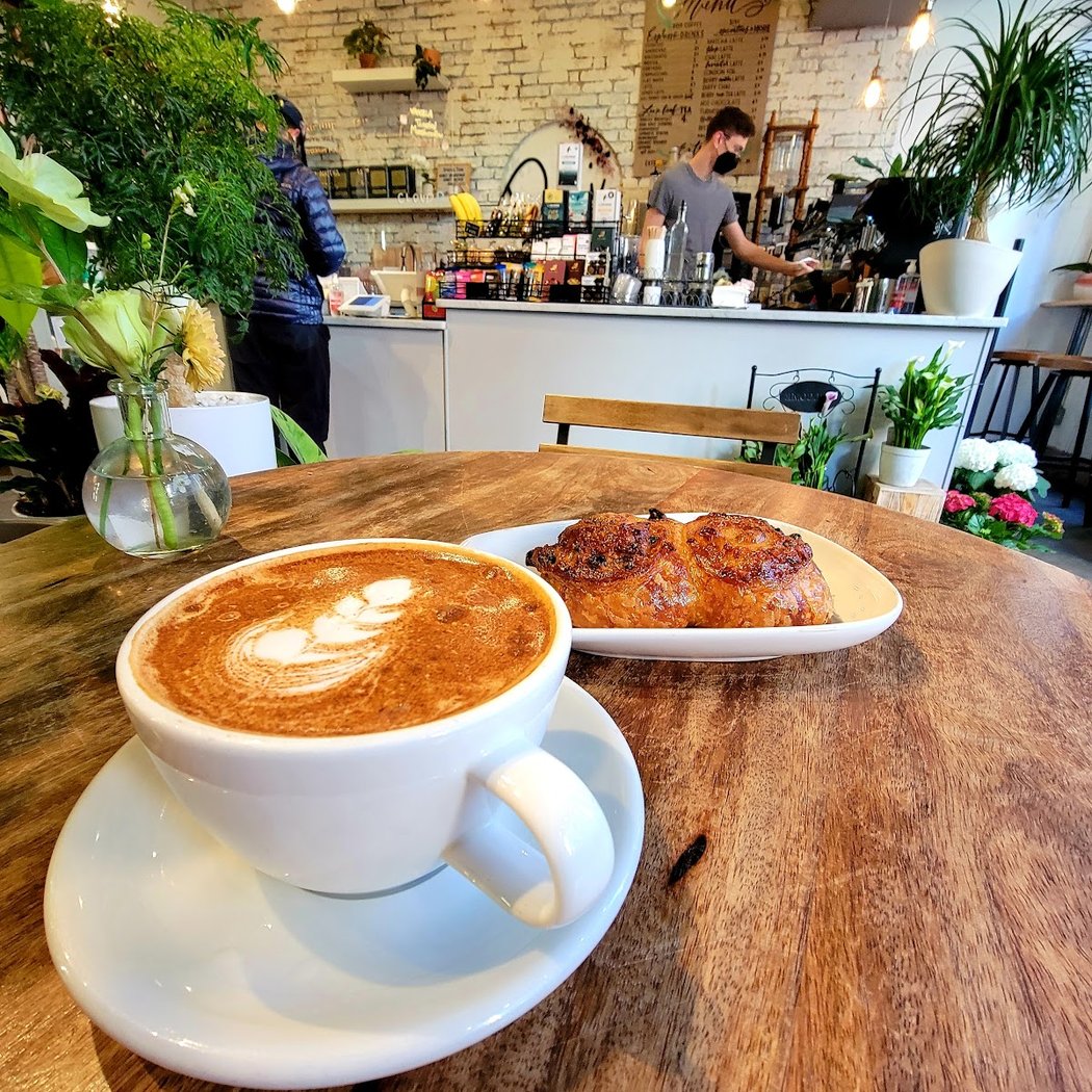 Remi Flower & Coffee 2