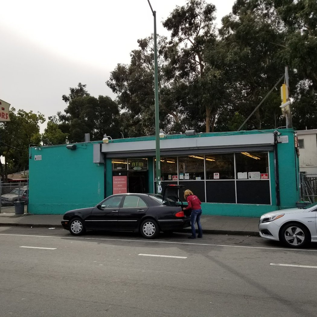 Lt liquor & deli 2