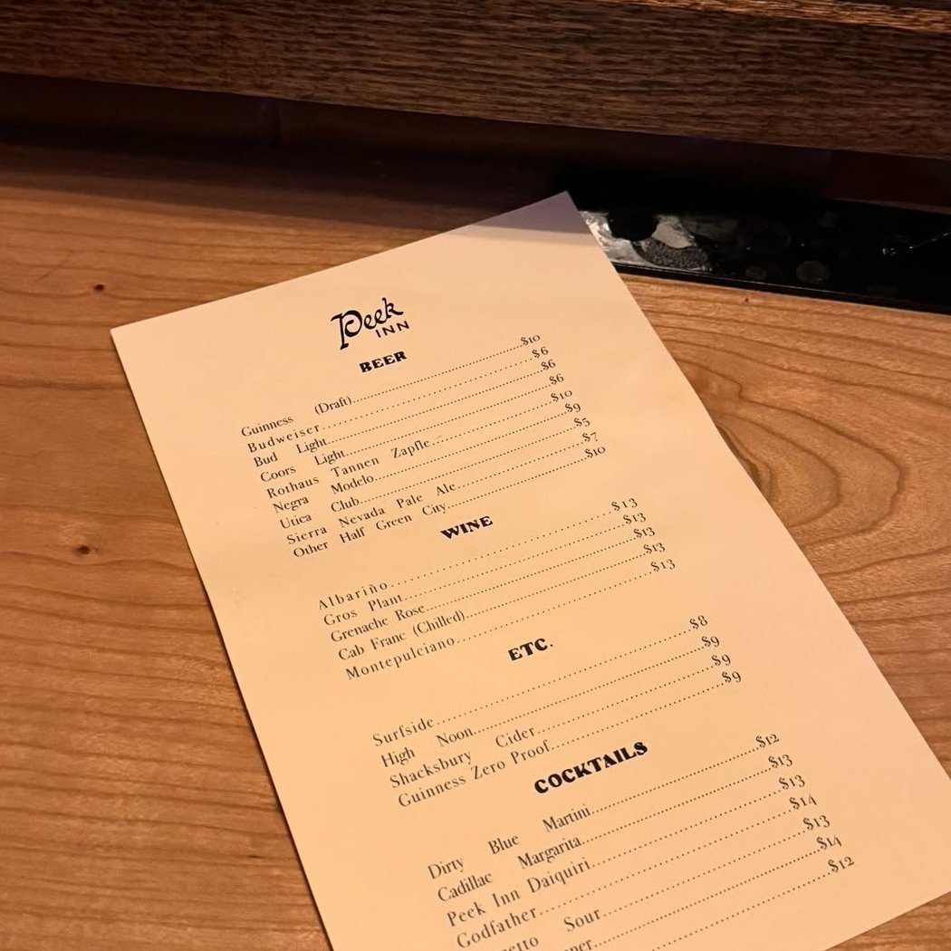 Peek Inn 3