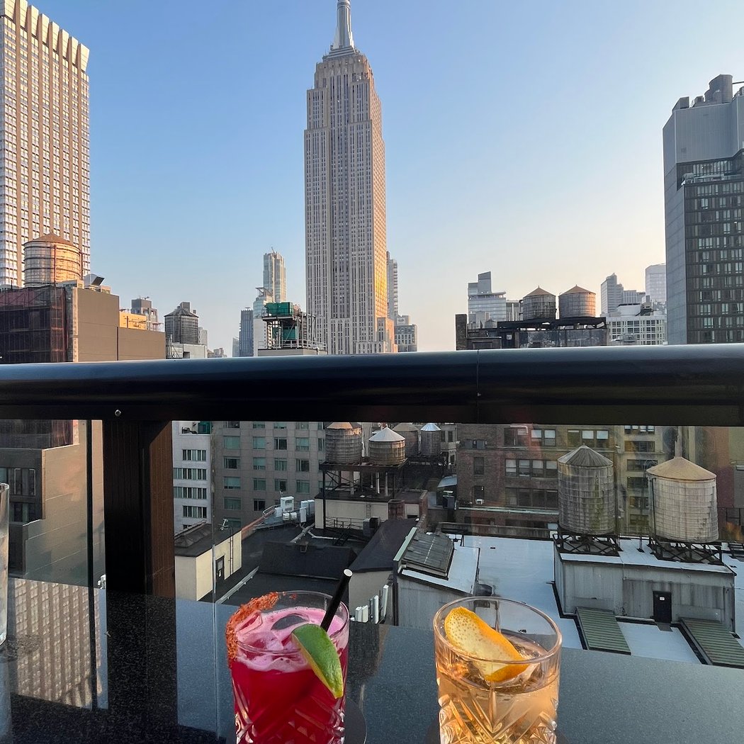 Spyglass Rooftop Bar 1