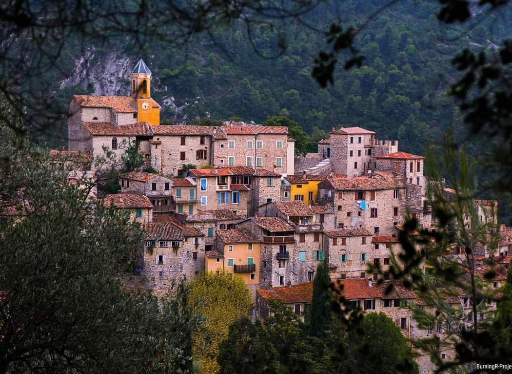 Peillon 1