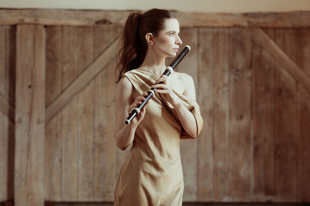 Emi Ferguson & Exquisite Corpse: Airs to the Throne 1