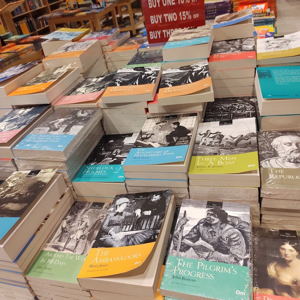 Om Books Shop 1
