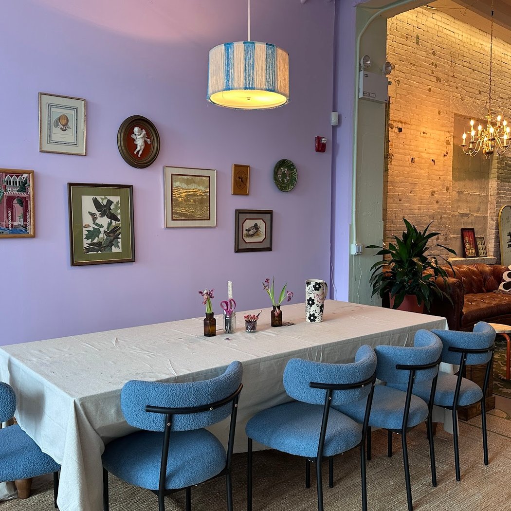Drawing Room Williamsburg: Creative Living 3