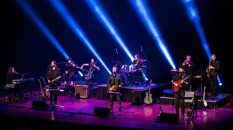 Dengue Fever Concert 1