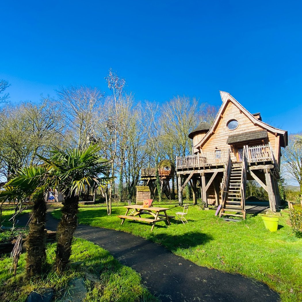 Accommodation Unusual En Bretagne - Hut In Les Arbres - Le Jardin Zen Du Quistillic 1