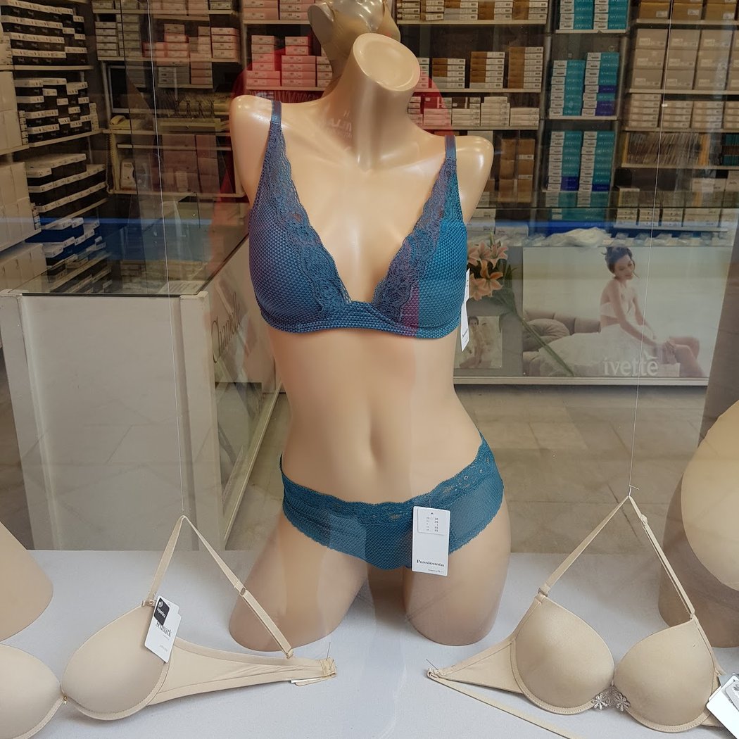 Corsetería Ana Dominguez 1