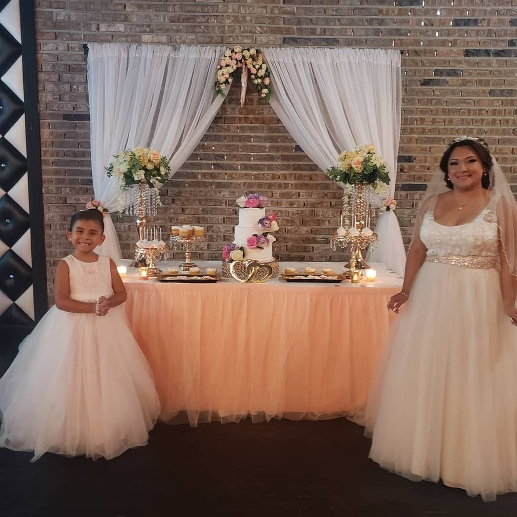 Arma Tu Party - Photo Booth Rentals 2