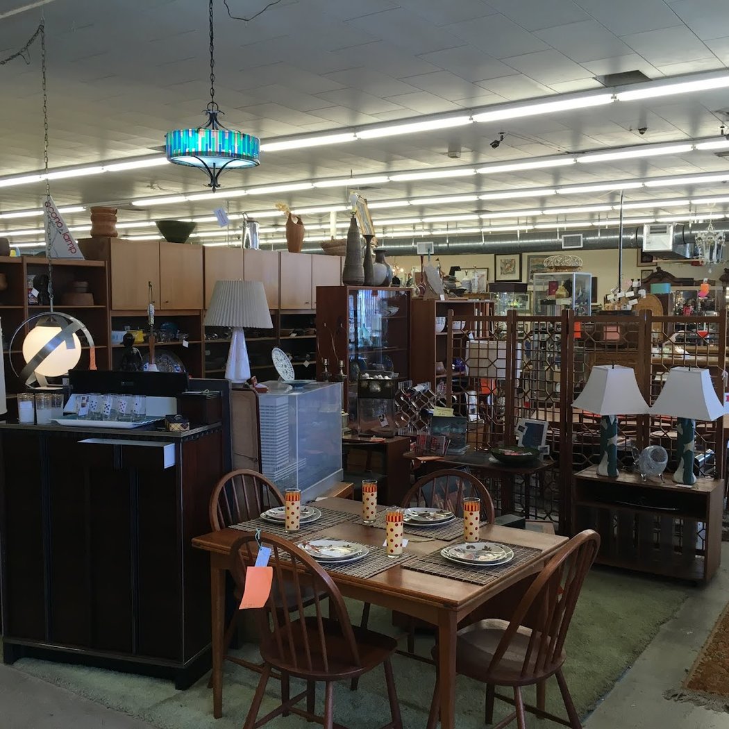 Burbank Antiques 3