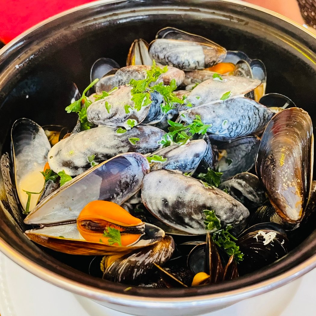Restaurant LA GODILLE 1