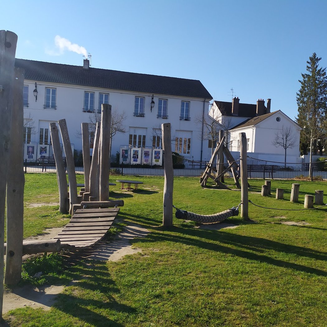 AIRE DE JEUX place Carnot 2