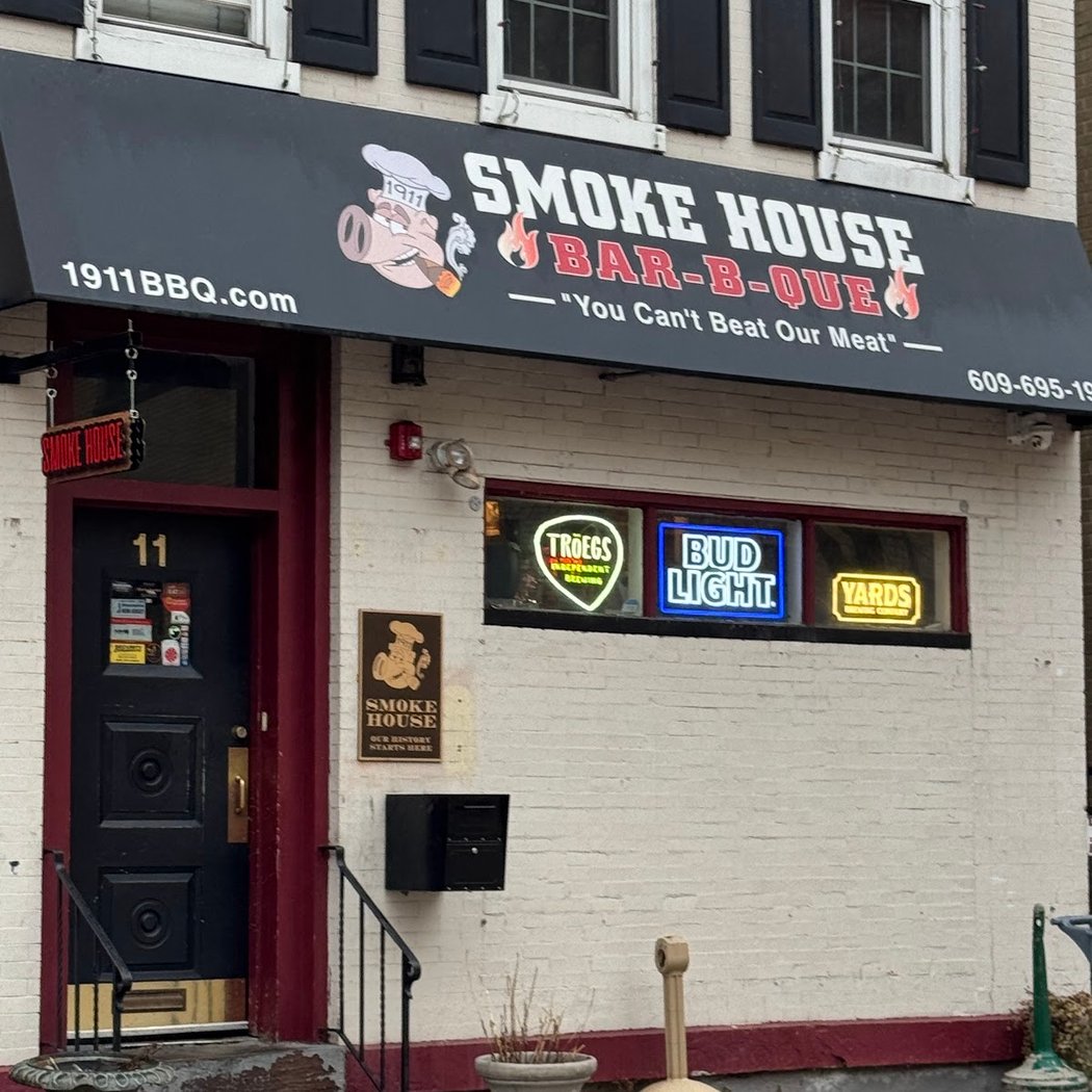 1911 Smokehouse BBQ 3