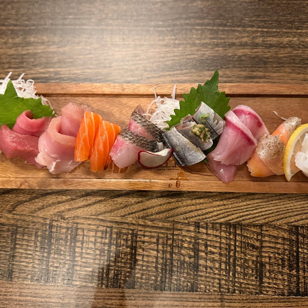Hakkai Nigiri Bar & Tapas 3