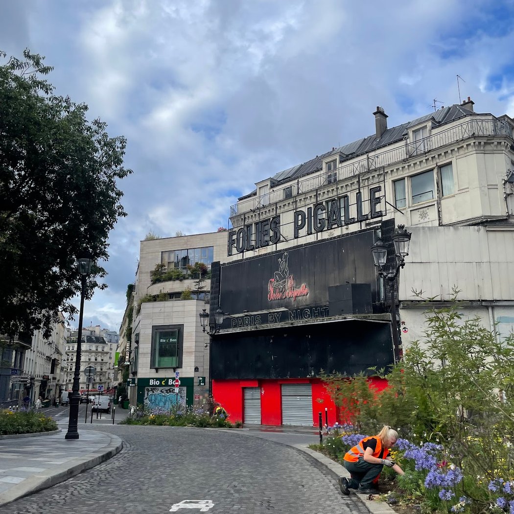 Folies Pigalle 3