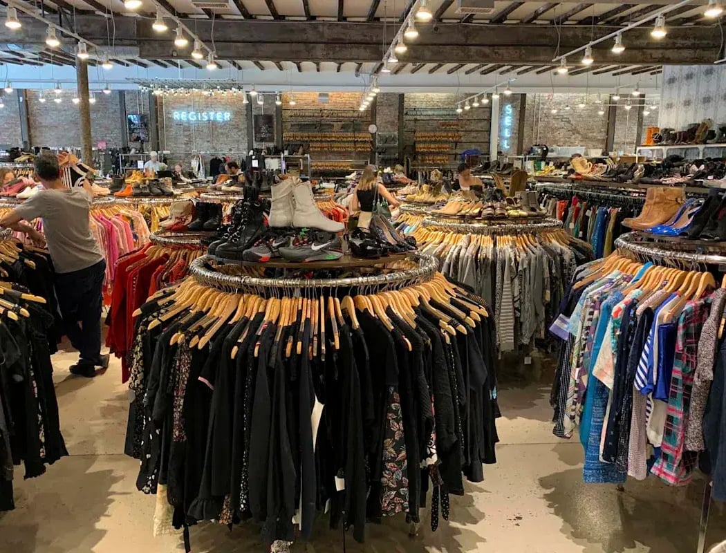 Beacon's Closet 2