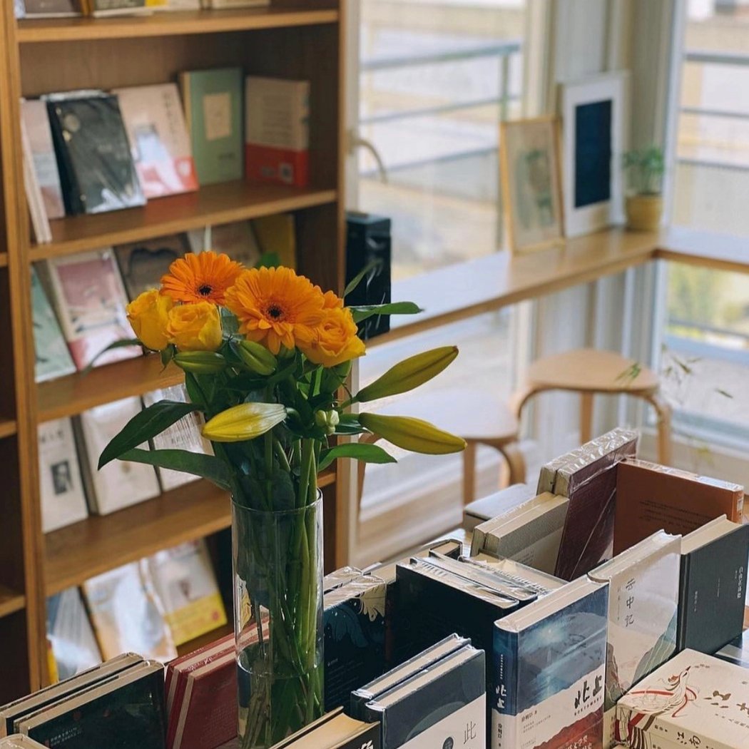 月来书房 Finding Moon Bookstore 3