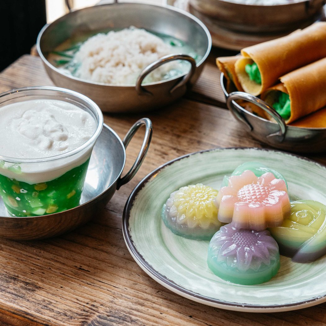 Khao Nom - ร้านข้าวหนม 1
