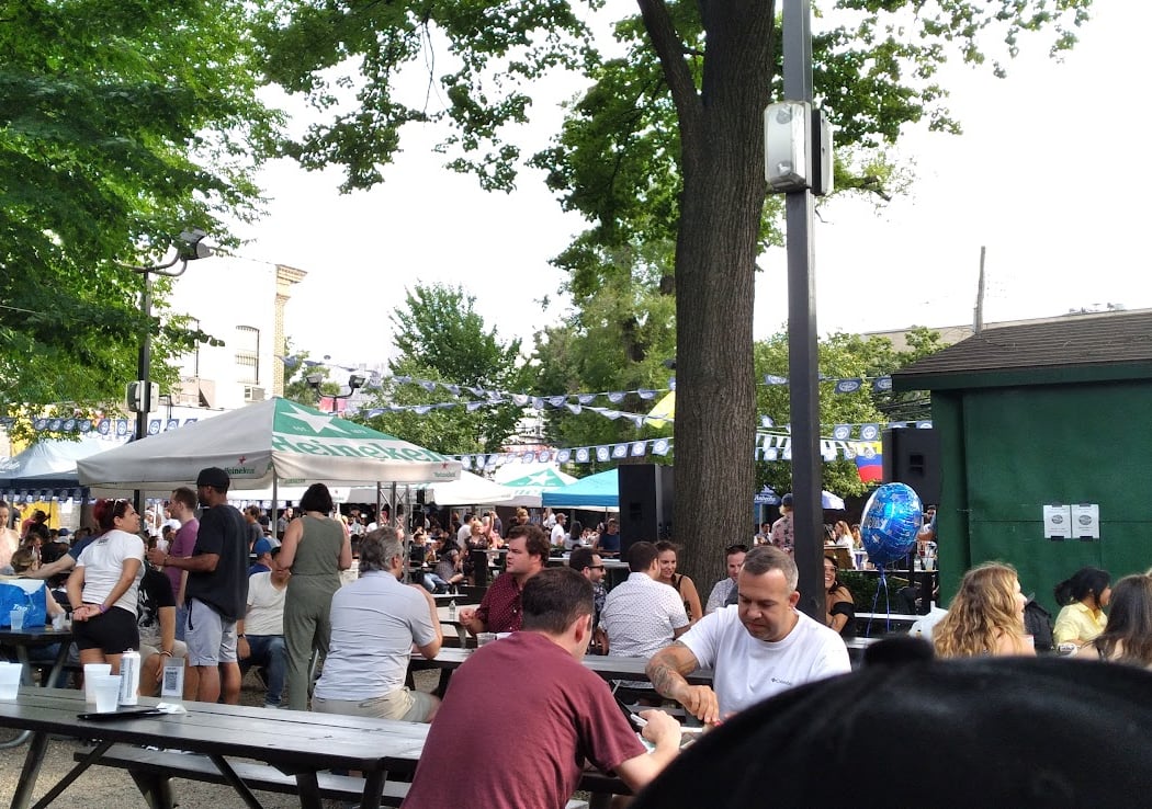 Astoria Silent Disco: Beer Garden Bash - 3 Live DJs 5