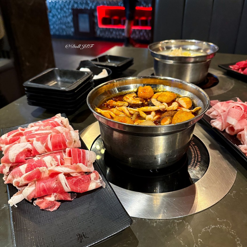 Seapot Hot Pot & Bar 4