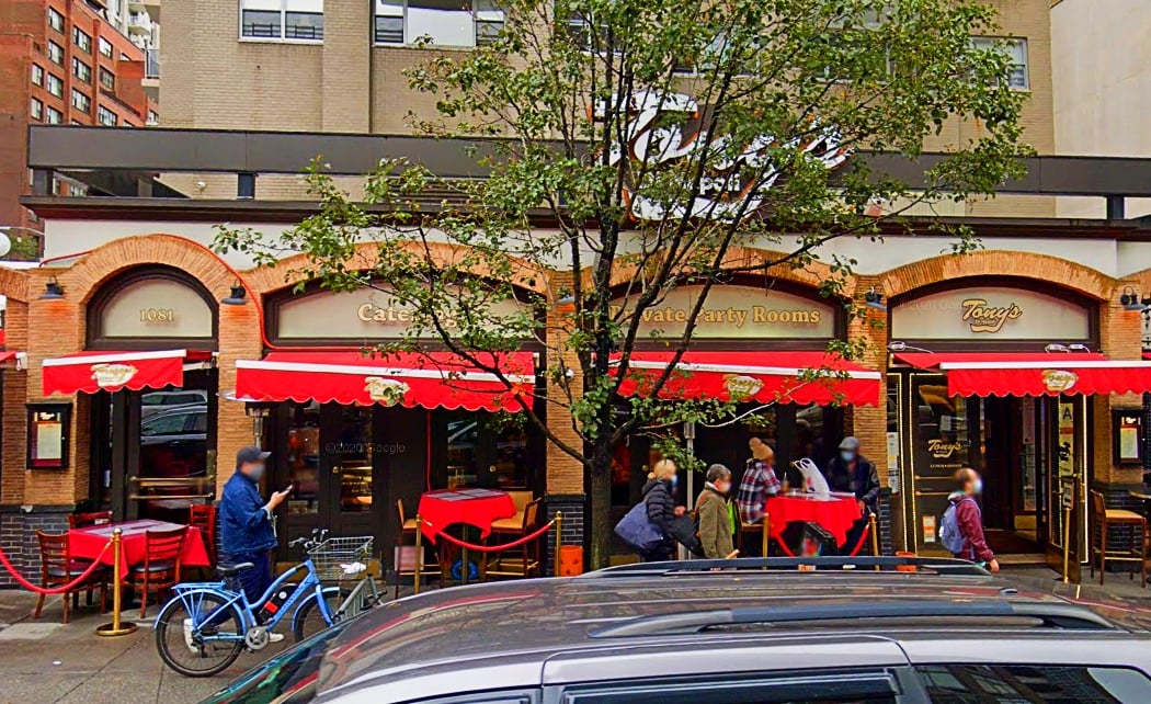 Tony's Di Napoli 2
